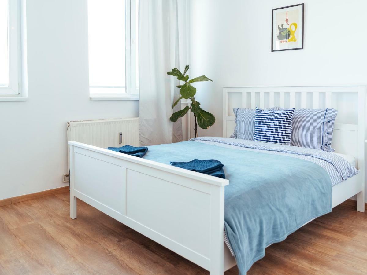 Parkview Apartment - Spectacular View & 2 Bedrooms Букурещ Екстериор снимка